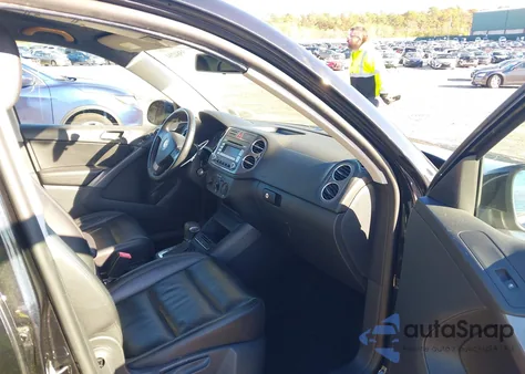 2009 Volkswagen Tiguan Se из США, поврежденный, VIN WVGAV75N39W544310